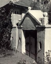 Погреб, примыкающий к жилому дому. Лазо. Иллюстрация из книги «Каменный цветок Молдавии». Гоберман Д.Н. 1970