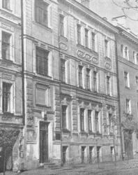 Псков. Улица Ленина, дом № 3. В этом доме с марта по июнь 1900 года жил В.И. Ленин